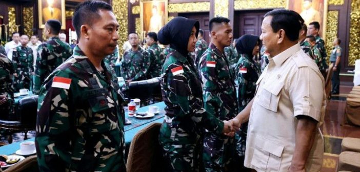 Menhan Prabowo Beri Pembekalan 40 Nakes TNI Yang Akan Berangkat Misi Kemanusiaan Gaza